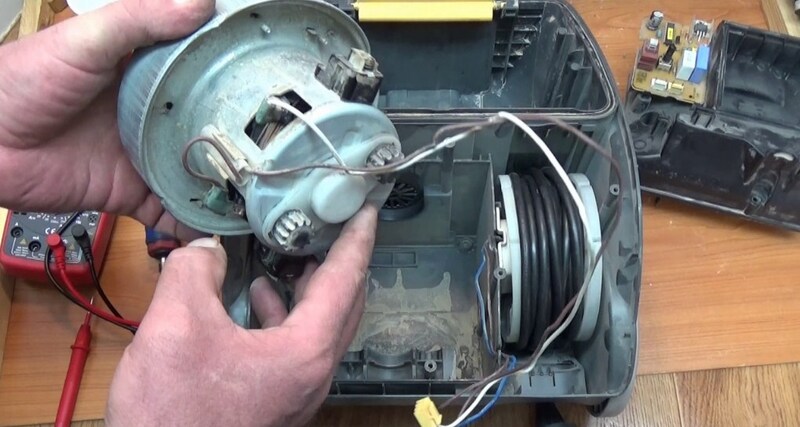 مراحل تعمیر و بازیابی موتور جاروبرقی پس از آب خوردگی